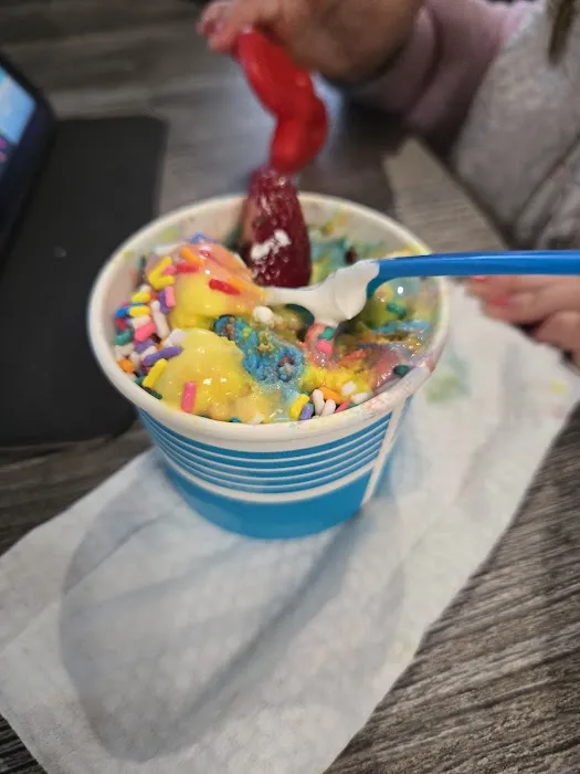 Super Scoops Ice Cream Picture 1