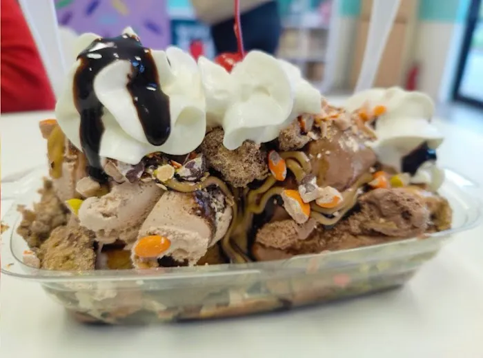 Sundae Funday Crown Point Picture 4