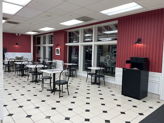 Oberweis Ice Cream and Dairy Store Picture 7