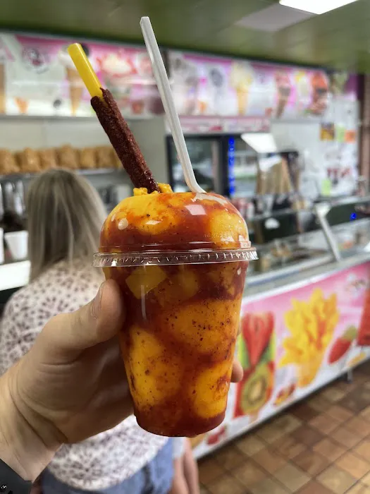 La Michoacana Ice Cream & Fruits Picture 4