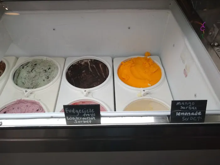 Valpo Velvet Ice Cream Picture 9