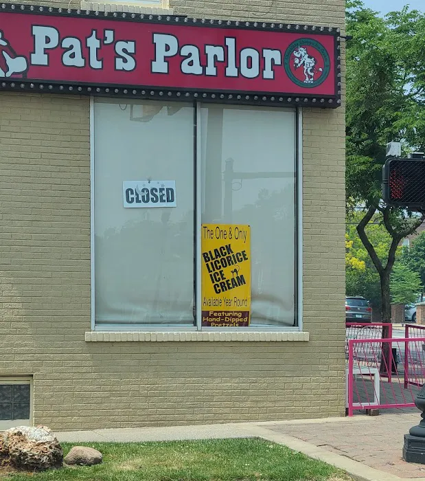 Pat's Ice Cream Parlor Picture 2