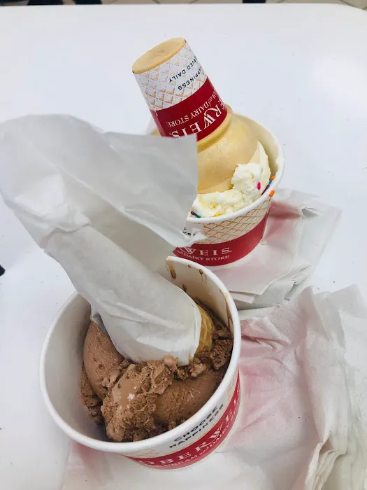 Oberweis Ice Cream and Dairy Store Picture 10