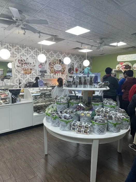 Kilwins Ice Cream - Chocolate - Fudge Picture 10