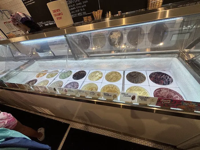 Jeni's Splendid Ice Creams Picture 6
