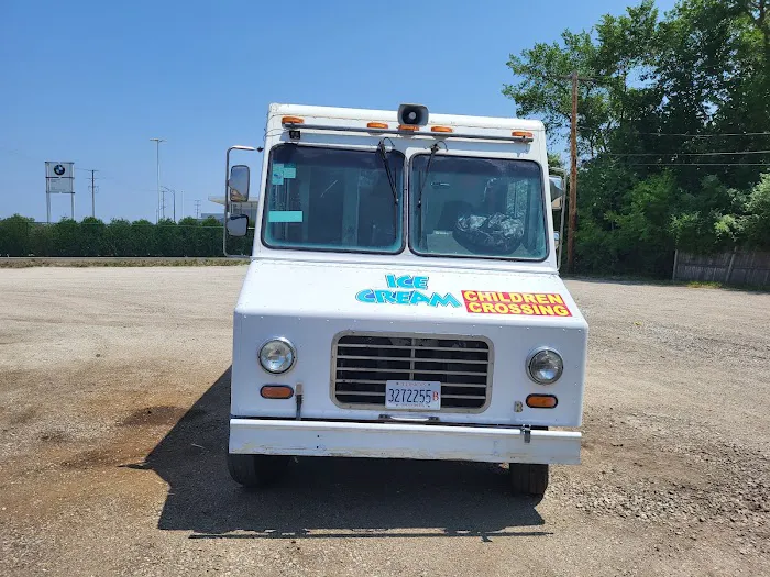 Elmhrst ice cream truck Picture 5