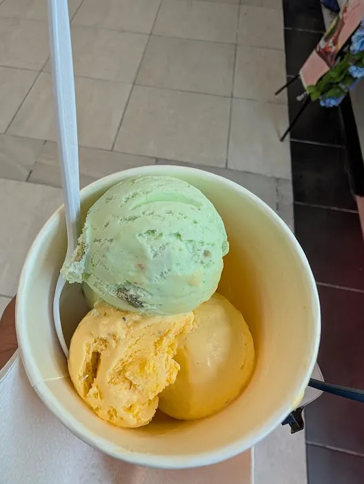 Kwality Scoops and Smiles Picture 3