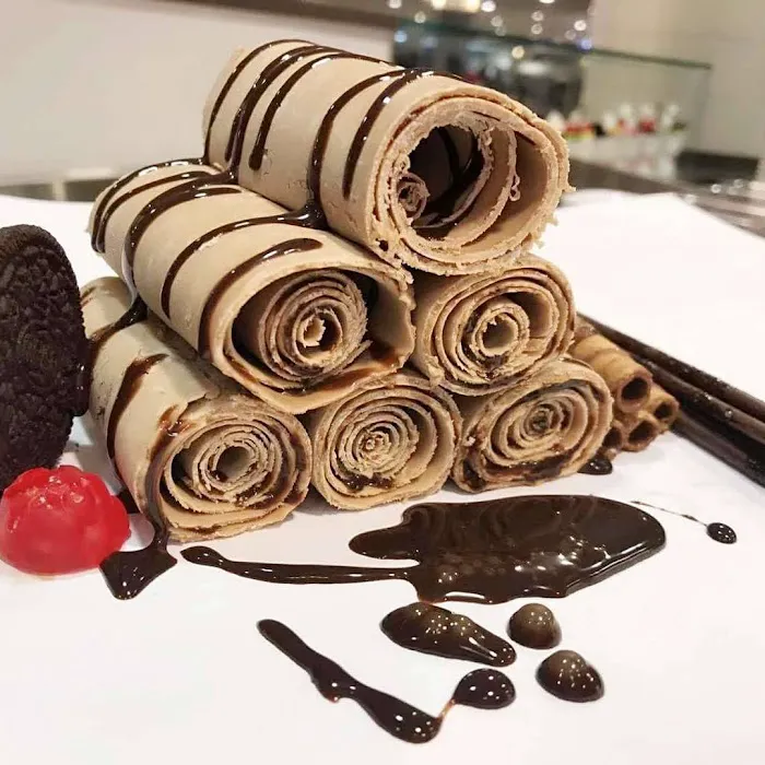 Moo's Rolled Ice Cream Picture 5