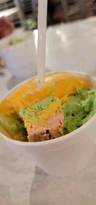 The Original Rainbow Cone - Mount Prospect Picture 9