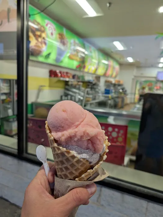 LA MICHOACANA WHEELING Picture 5