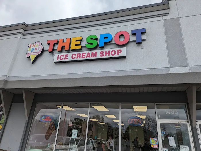 The spot ice cream shop Picture 5