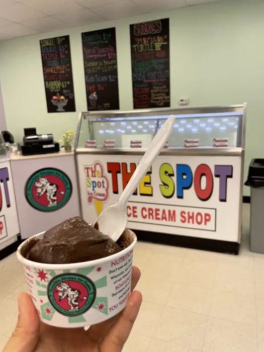 The spot ice cream shop Picture 9
