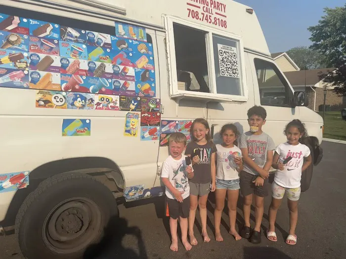 Wheaton ice cream truck Picture 1