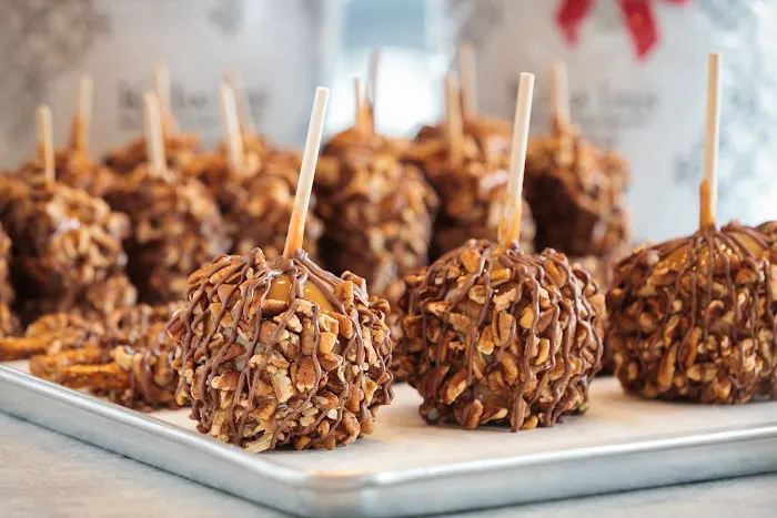 Kilwins Ice Cream - Chocolate - Fudge Picture 2