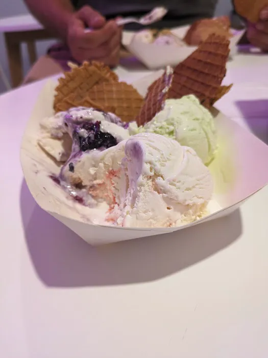 Scoops and Sweet bubbles Picture 3