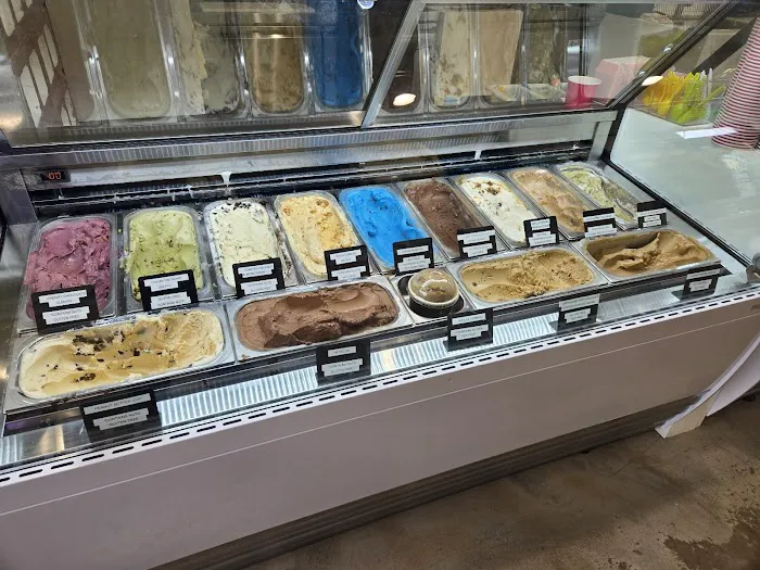 Neon Moon Gelato Picture 2