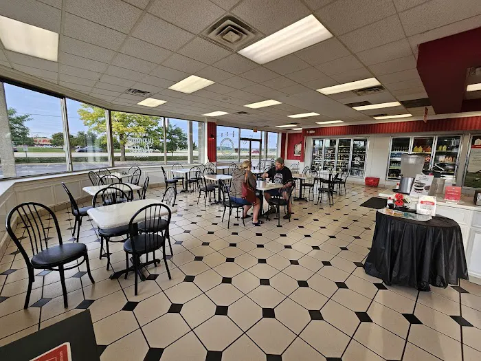 Oberweis Ice Cream and Dairy Store Picture 6