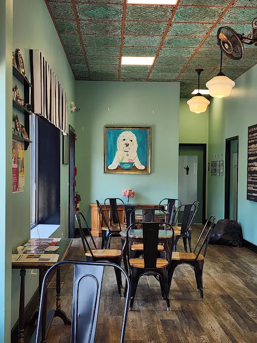 Charlie's Silver Spoon Creamery Picture 7