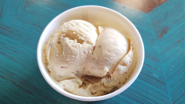Charlie's Silver Spoon Creamery Picture 9