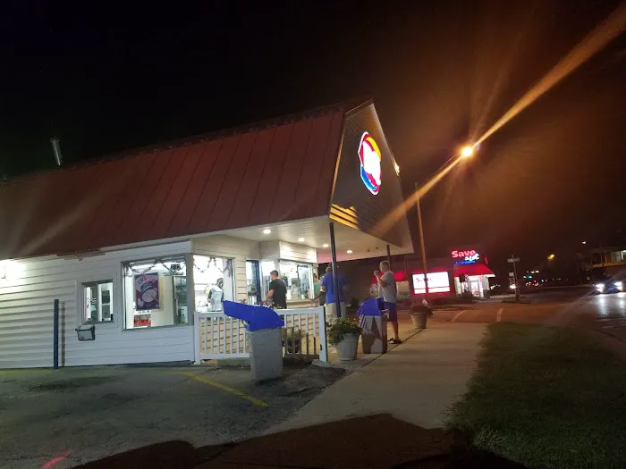 Dairy Queen Store - Treat Only Picture 3
