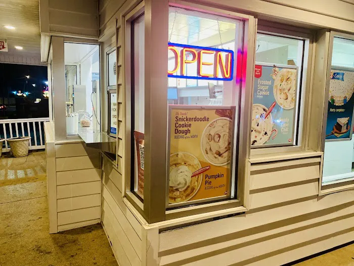 Dairy Queen Store - Treat Only Picture 1