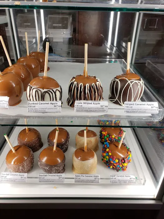 Kilwins Ice Cream - Chocolate - Fudge Picture 4