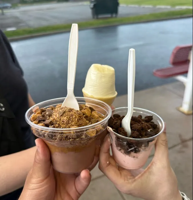 Greg's Frozen Custard Picture 2
