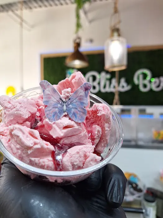 BLISS BERRY - All Natural Smoothies Acai Bowls Sea Moss Coffee Cafe Picture 3