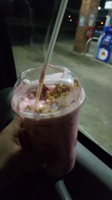 Jorge's Paleteria y Neveria Ice Cream Shop Picture 4