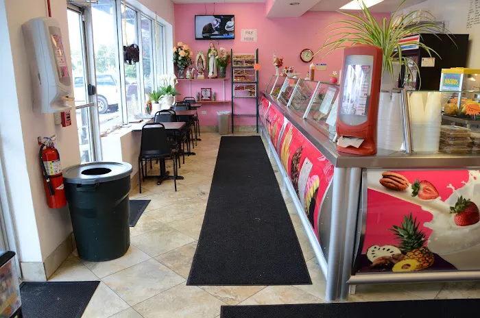 Jorge's Paleteria y Neveria Ice Cream Shop Picture 7