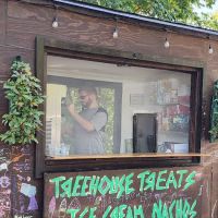 Treehouse Treats ico