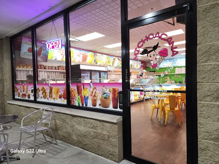 La Michoacana Ice Cream & Fruits Picture 3