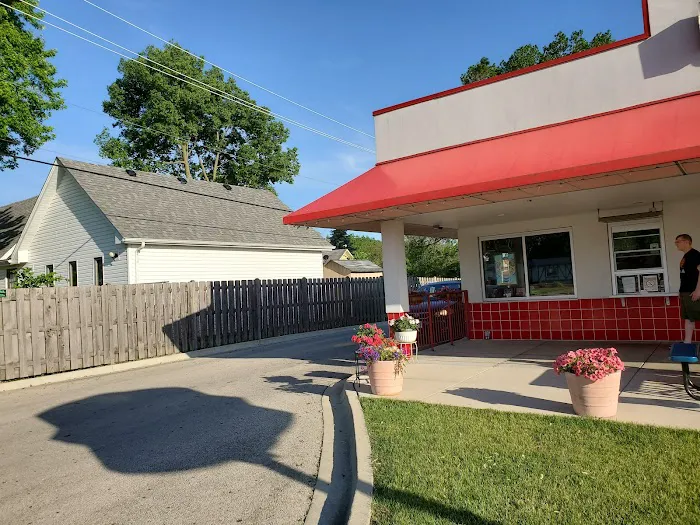Dairy Queen Store - Treat Only Picture 8