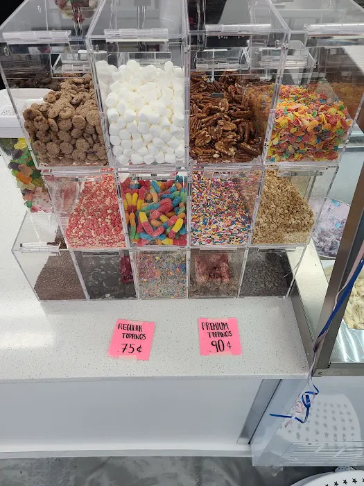 Scoops Ice Cream Parlour Picture 6