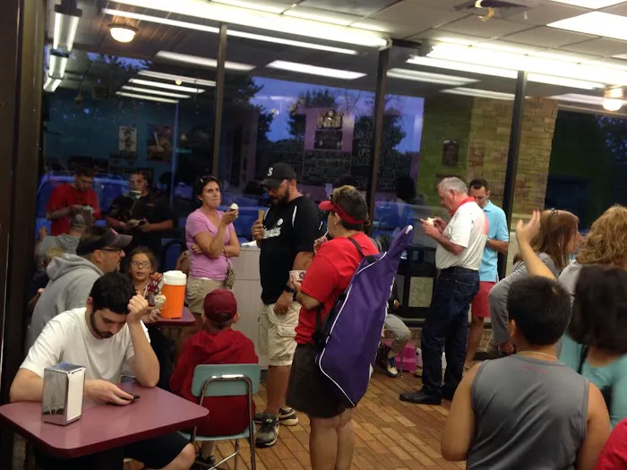 Sprinkles Ice Cream Shoppe Picture 10