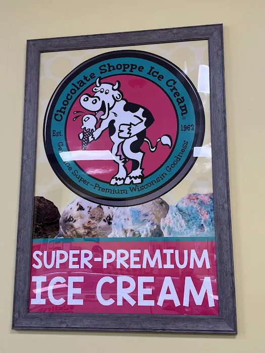 Dini's Ice Cream Shoppe Picture 9