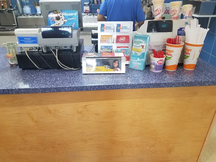 Dairy Queen - Carol Stream Picture 7