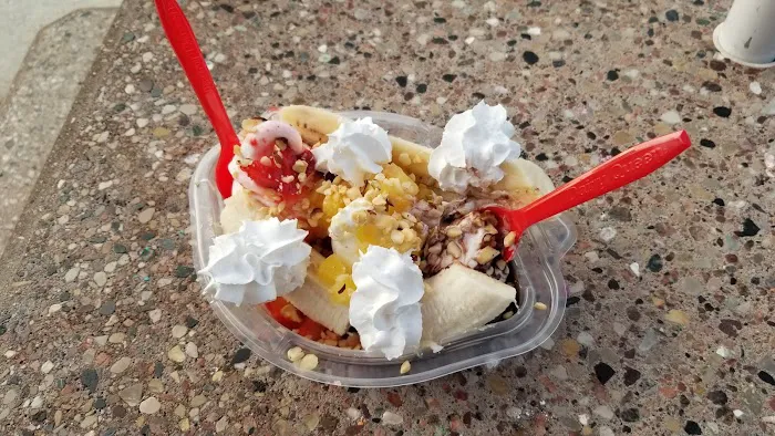 Dairy Queen Store - Treat Only Picture 1