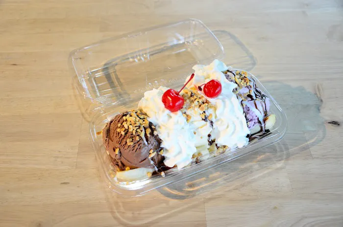 Cabanas Ice Cream & More Picture 4