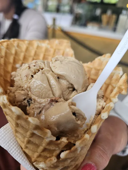 MURPHY’S Ice Cream Shoppe Picture 1