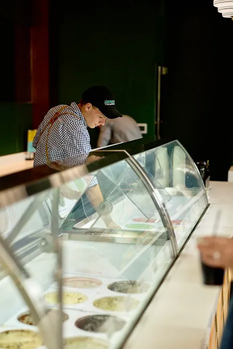 MURPHY’S Ice Cream Shoppe Picture 6