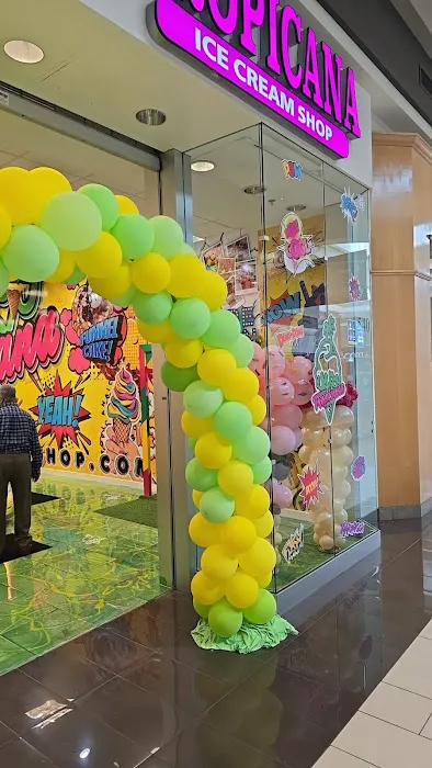 Tropicana Ice Cream Shop Picture 4