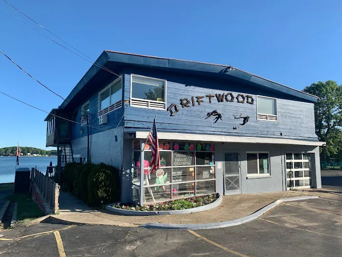 Driftwood Summer Shop Picture 3