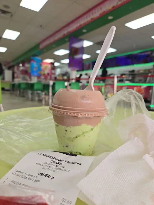 La Michoacana Premium Grand Ave. Picture 8