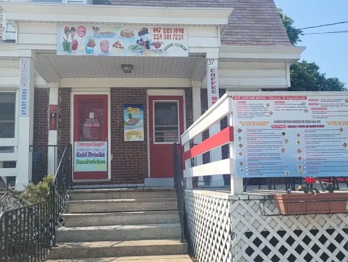 Dockside Ice Cream and Deli Picture 2
