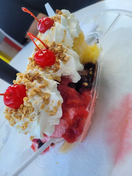 Dockside Ice Cream and Deli Picture 9