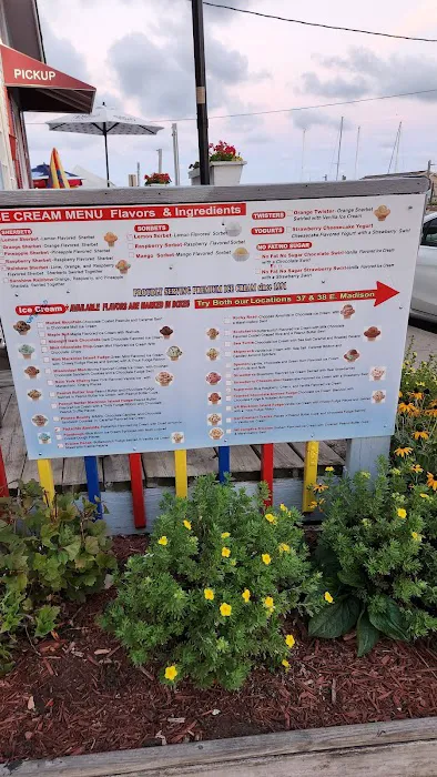 Dockside Ice Cream and Deli Picture 8