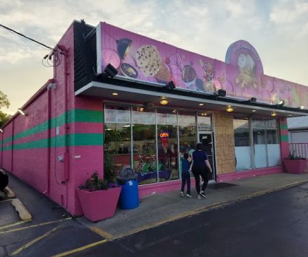 La Michoacana Premium - N Lewis, Waukegan