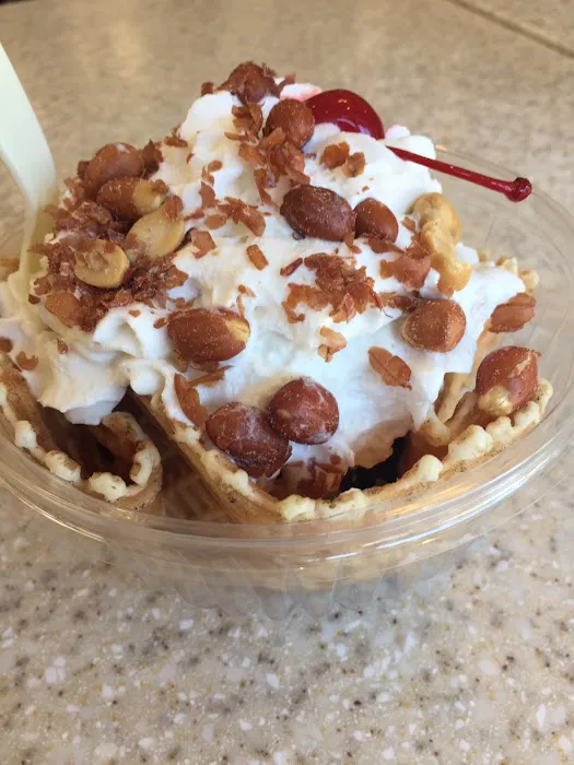 Kilwins Ice Cream - Chocolate - Fudge Picture 1
