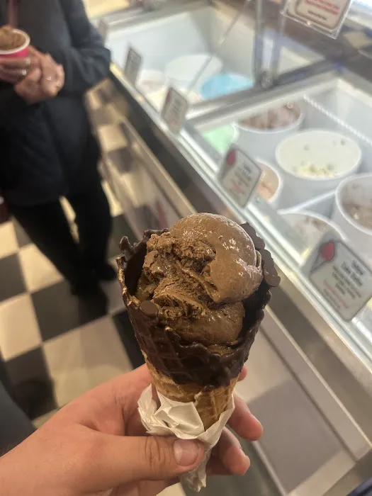 Kimmer's Ice Cream Picture 5